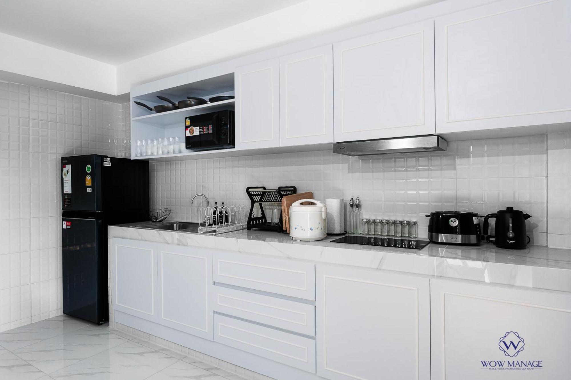 Enjoy Sunset Rainbow Alley - Wow Townhouse At Patong Hill Exterior photo